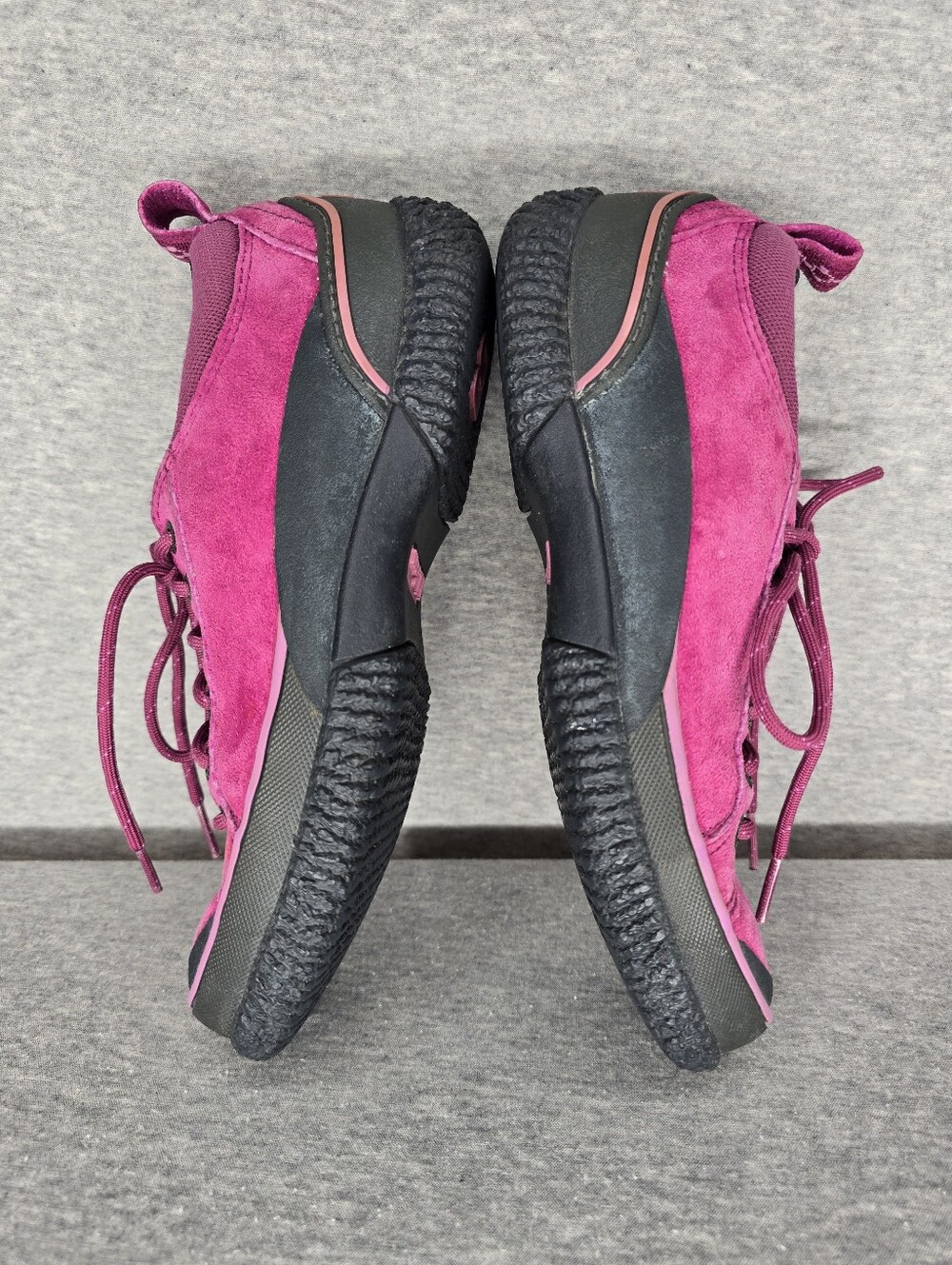 L.L. Bean Women's Size 7 Magenta Suede Lace-Up Sneakers - Picture 3 of 11